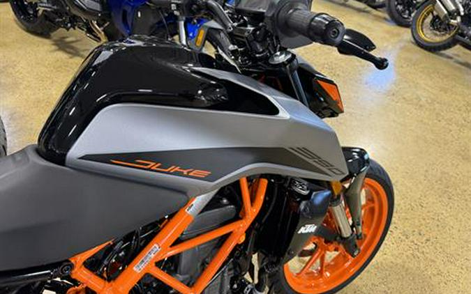2022 KTM 390 Duke