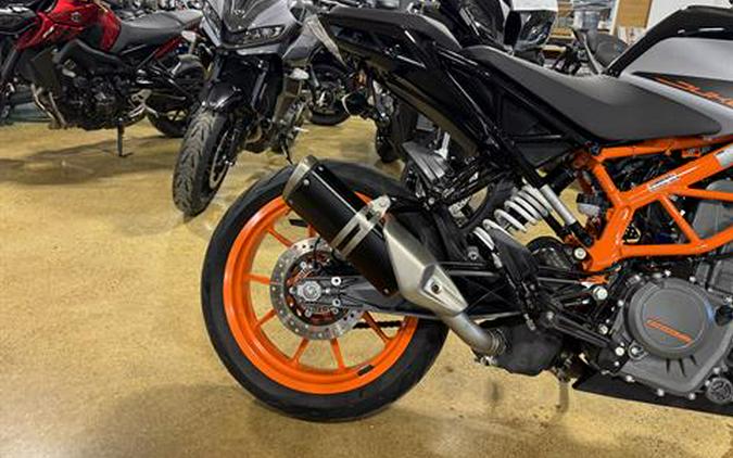2022 KTM 390 Duke