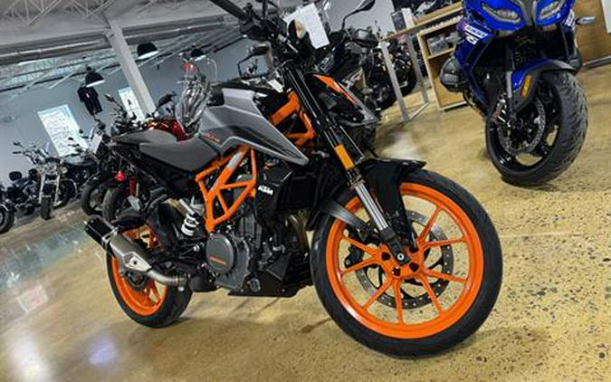 2022 KTM 390 Duke