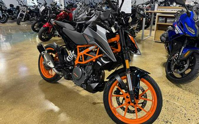 2022 KTM 390 Duke