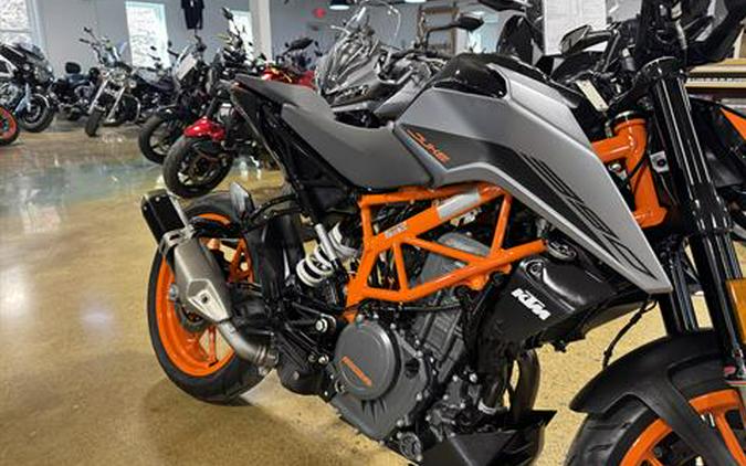 2022 KTM 390 Duke