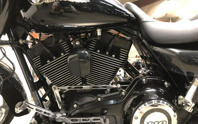 2013 Harley-Davidson® CVO Road Glide 110th Anniversary - FP8396