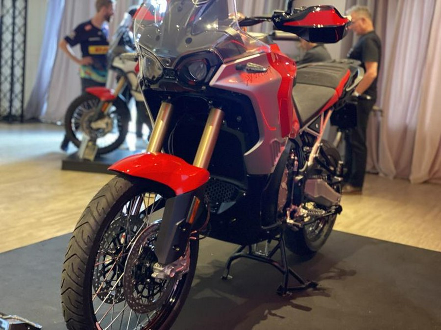 2024 MV Agusta ENDURO VELOCE