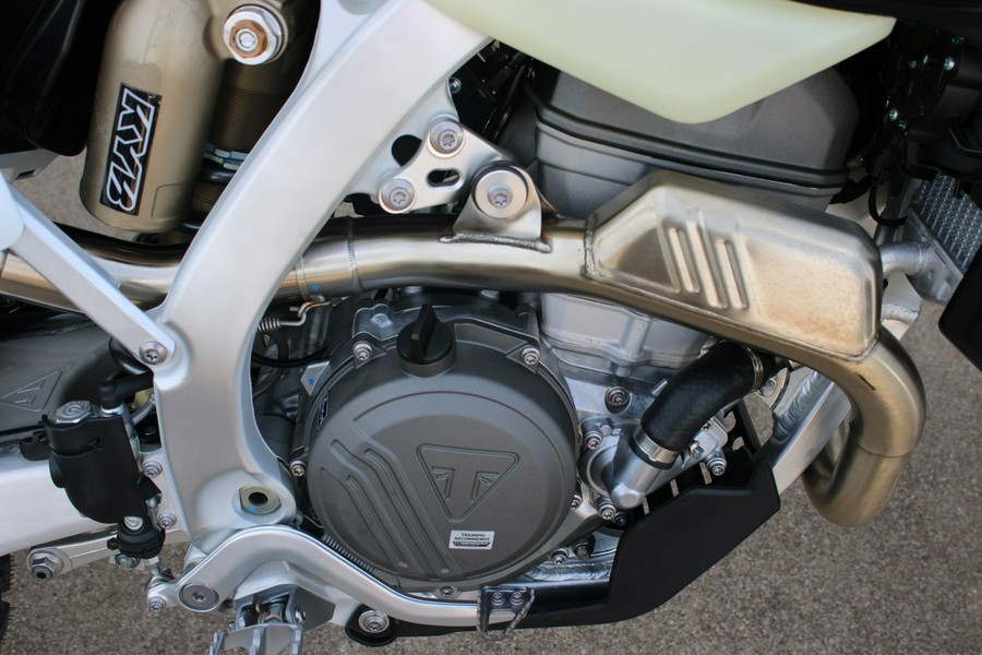 2026 TF 250-E - Triumph