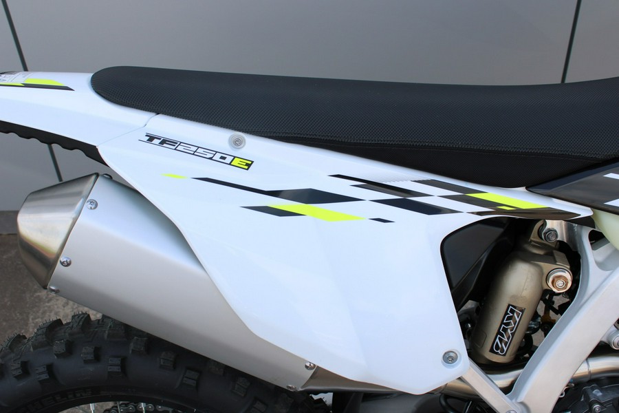 2026 TF 250-E - Triumph