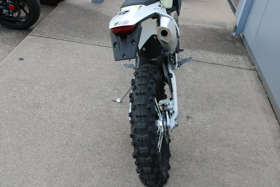 2026 TF 250-E - Triumph