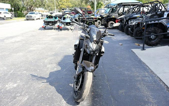 2025 Kawasaki Z900 ABS Metallic Spark Black/Metallic Carbon Gray ABS