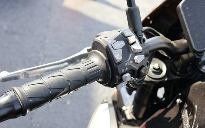 2025 Kawasaki Z900 ABS Metallic Spark Black/Metallic Carbon Gray ABS