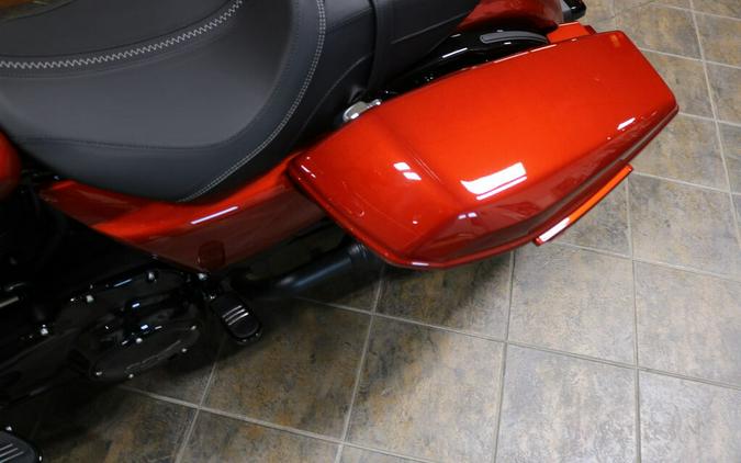 2025 Harley-Davidson® Road Glide® WHSKEY FIRSTORM