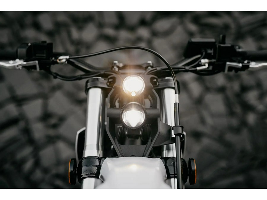 2026 Zero Motorcycles XE