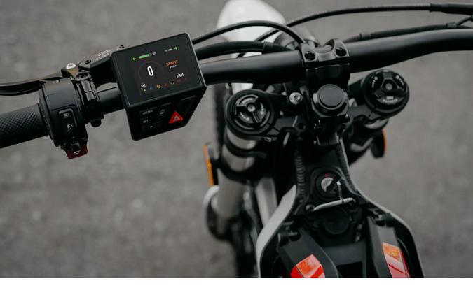 2026 Zero Motorcycles XE