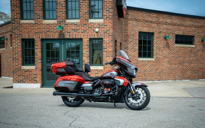 Harley-Davidson® CVO Street Glide Limited 2026 FLHXLSE 34604643 CITRUS HEAT