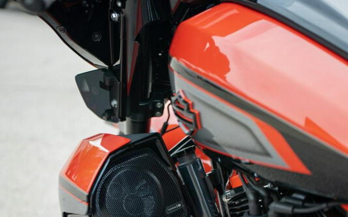 Harley-Davidson® CVO Street Glide Limited 2026 FLHXLSE 34604643 CITRUS HEAT