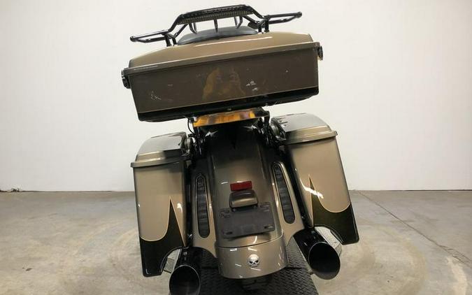 2013 Harley-Davidson® CVO Road Glide - FP8190