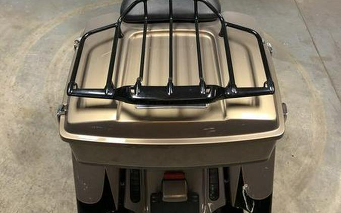 2013 Harley-Davidson® CVO Road Glide - FP8190