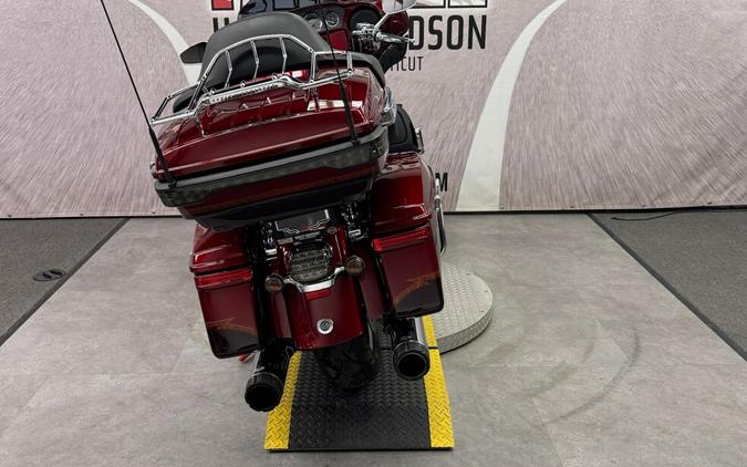 2014 FLHTKSE CVO™ Electra Glide Ultra Limited®