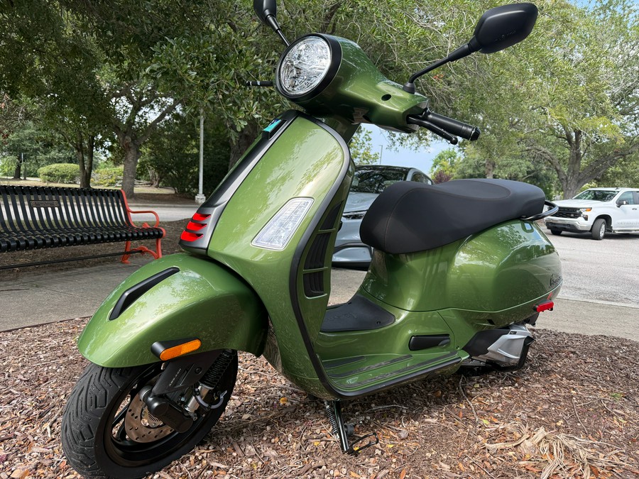 2027 Vespa GTS 310 SuperSport