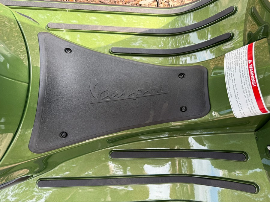 2027 Vespa GTS 310 SuperSport