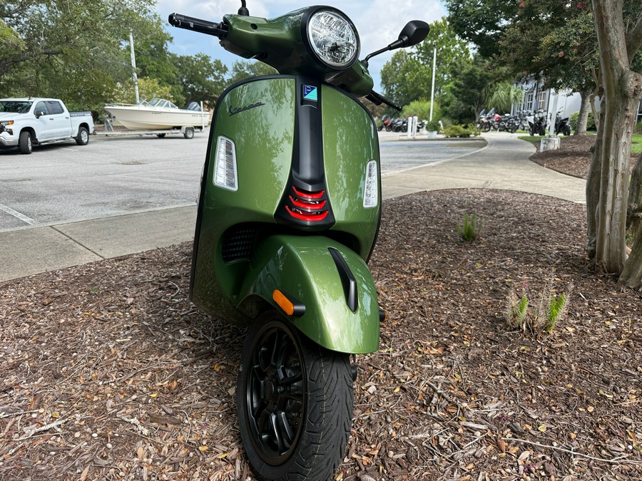 2027 Vespa GTS 310 SuperSport