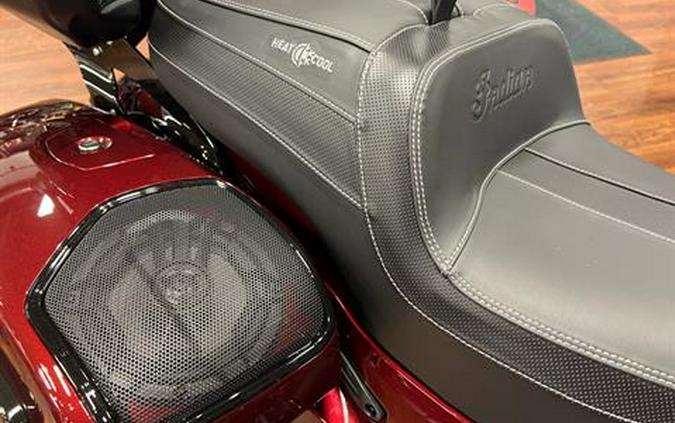 2024 Indian Motorcycle Roadmaster® Dark Horse® with PowerBand Audio Package