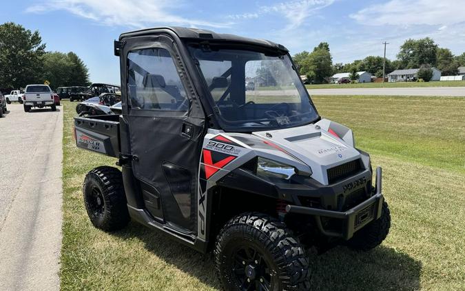 2019 Polaris® Ranger XP® 900 EPS Premium Silver Pearl