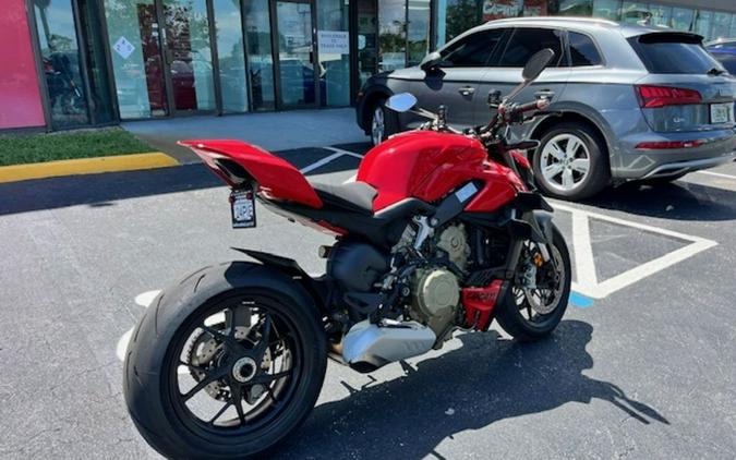 2024 Ducati Streetfighter V4 Red