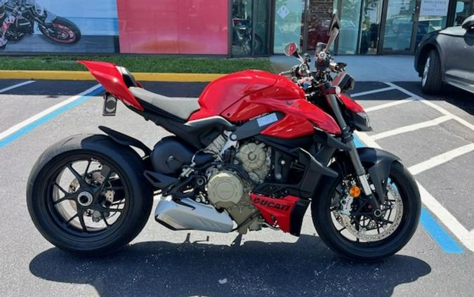 2024 Ducati Streetfighter V4 Red