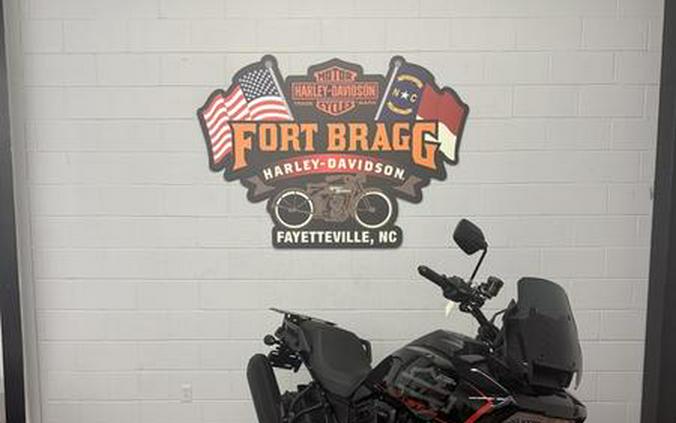 2025 Harley-Davidson® RA1250ST - Pan America® 1250 ST