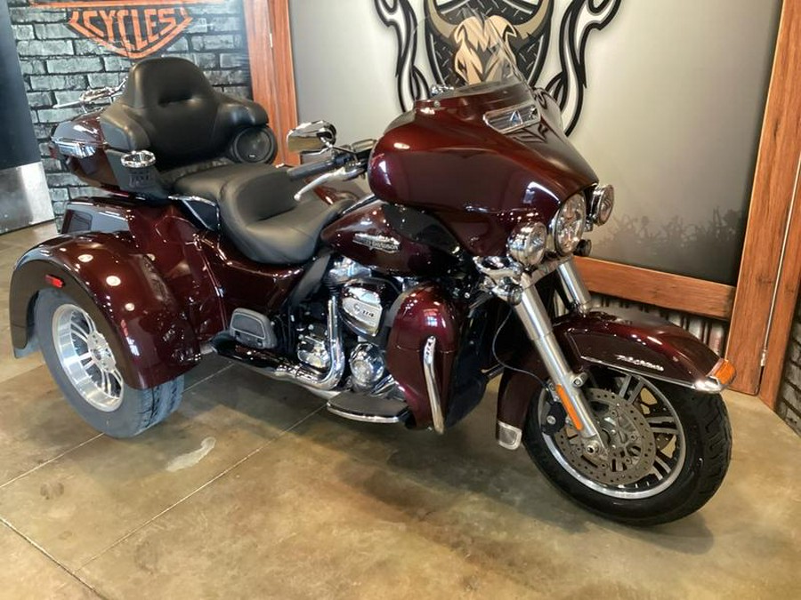 2019 Harley-Davidson® FLHTCUTG - Tri Glide® Ultra