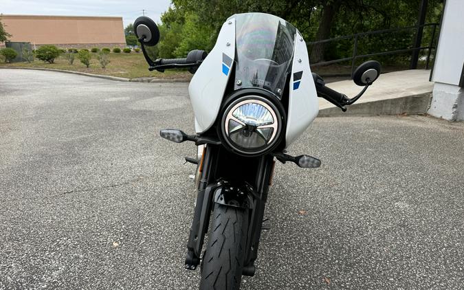 2026 Triumph Thruxton 400