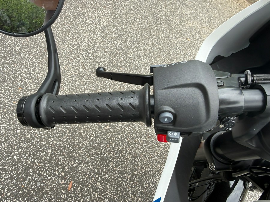 2026 Triumph Thruxton 400