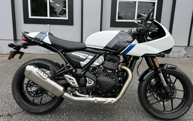 2026 Triumph Thruxton 400