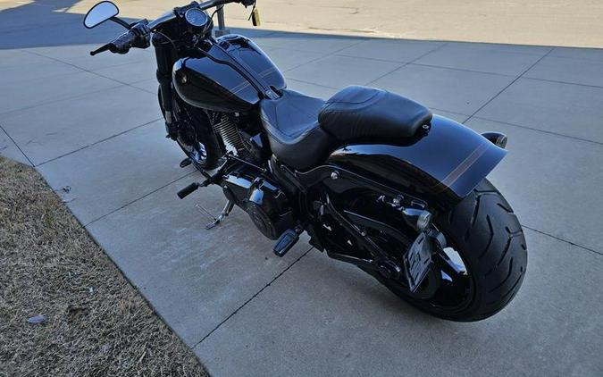 2017 Harley-Davidson® FXSE - CVO™ Pro Street Breakout®