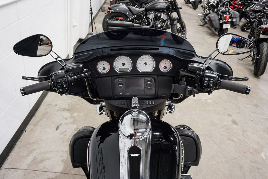 2014 Harley-Davidson® FLHX - Street Glide®