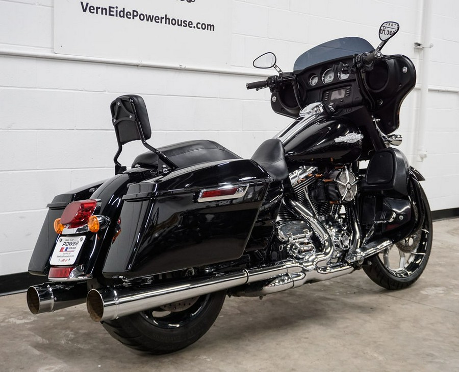 2014 Harley-Davidson® FLHX - Street Glide®