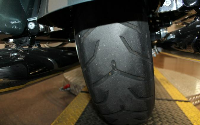 Harley-Davidson® Ultra Limited 2020 FLHTK 639063B SLV PINE/SPRUCE W/PINSTRIPE