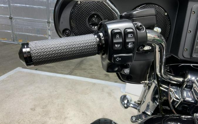 2016 Harley-Davidson® FLRT - Freewheeler®