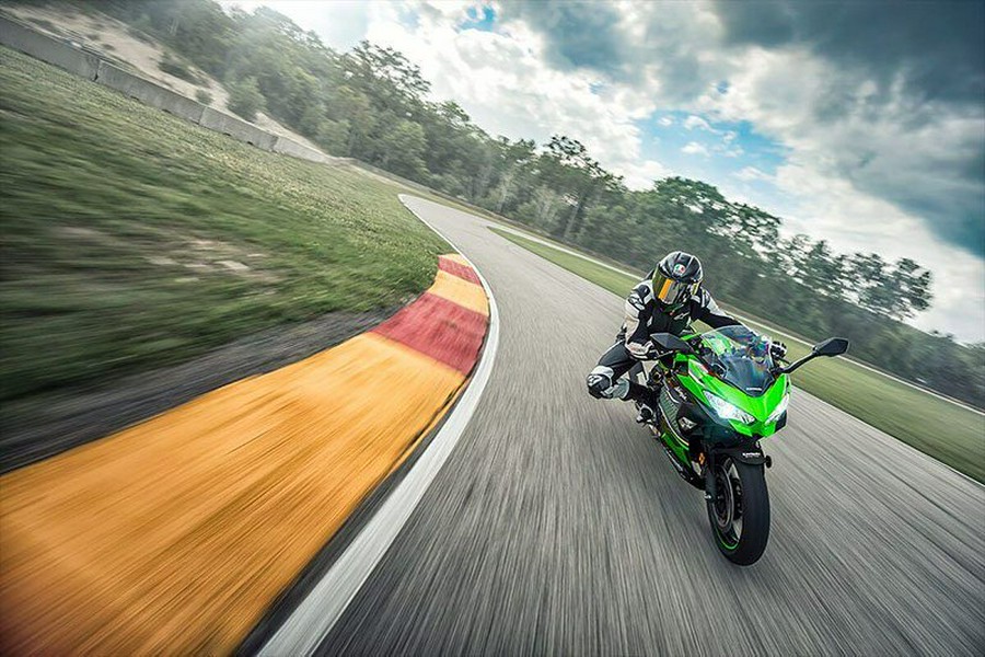 2020 Kawasaki Ninja 400 ABS KRT Edition