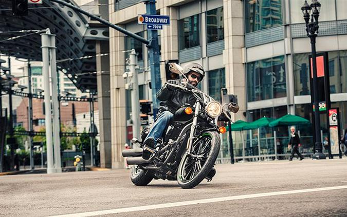 2017 Kawasaki Vulcan 900 Custom