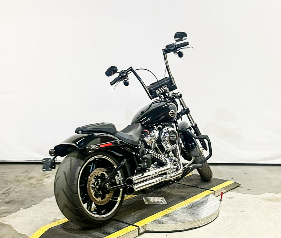 2018 Harley-Davidson® FXBR - Softail® Breakout®