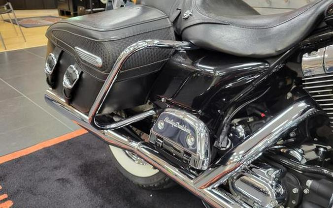 2006 Harley-Davidson® FLHRCI - Road King® Classic
