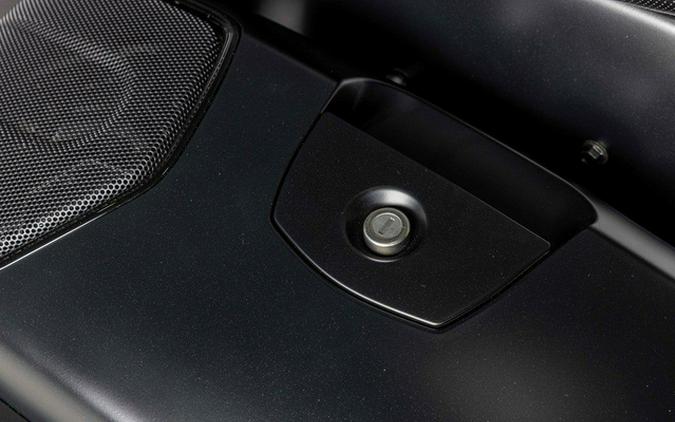 2026 Indian Challenger Dark Horse 112 w/PowerBand Audio Blac