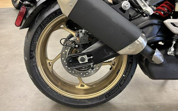 2026 Triumph Trident 800 Jet Black