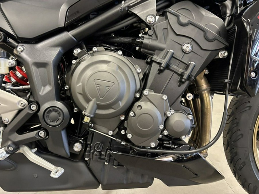 2026 Triumph Trident 800 Jet Black