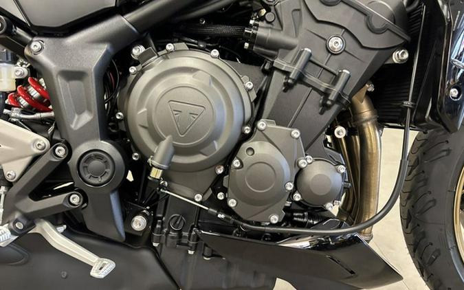 2026 Triumph Trident 800 Jet Black