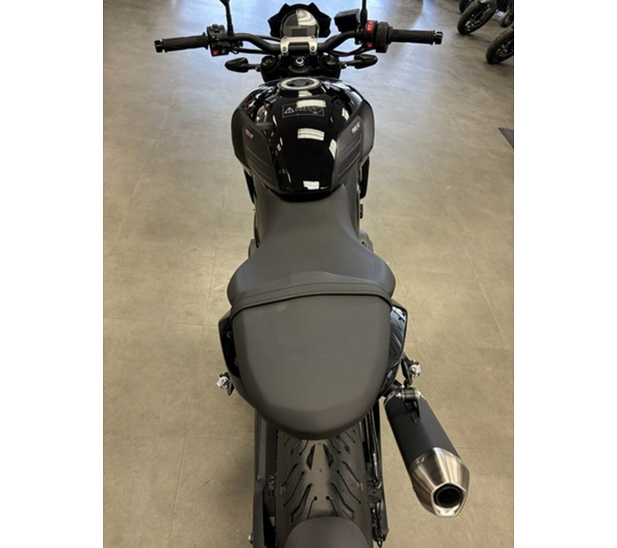 2026 Triumph Trident 800 Jet Black