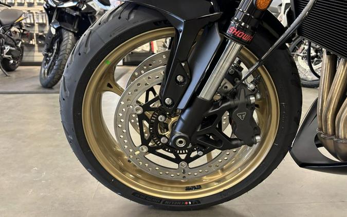 2026 Triumph Trident 800 Jet Black
