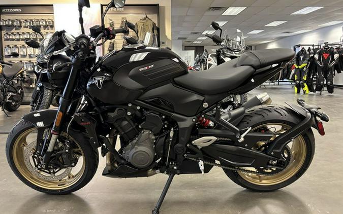 2026 Triumph Trident 800 Jet Black