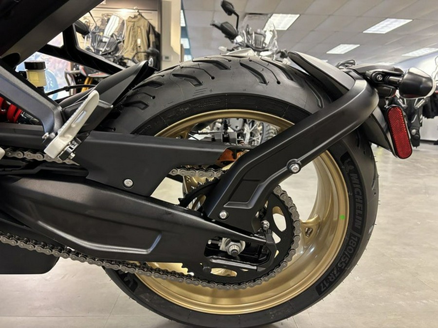 2026 Triumph Trident 800 Jet Black