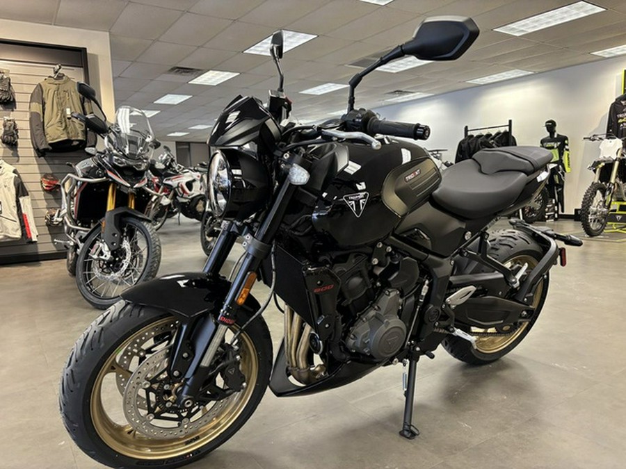 2026 Triumph Trident 800 Jet Black